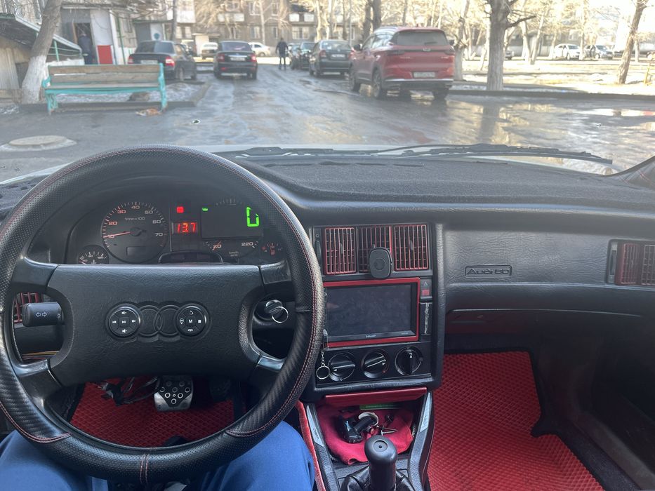 Продам Audi 80 B4 1992 года