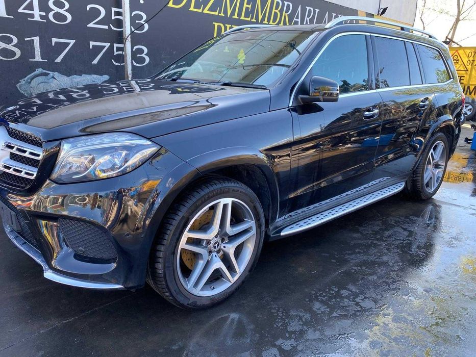 Dezmembrez mercedes GLS 350d AMG/far ils/bara fata gls/haion/capota/