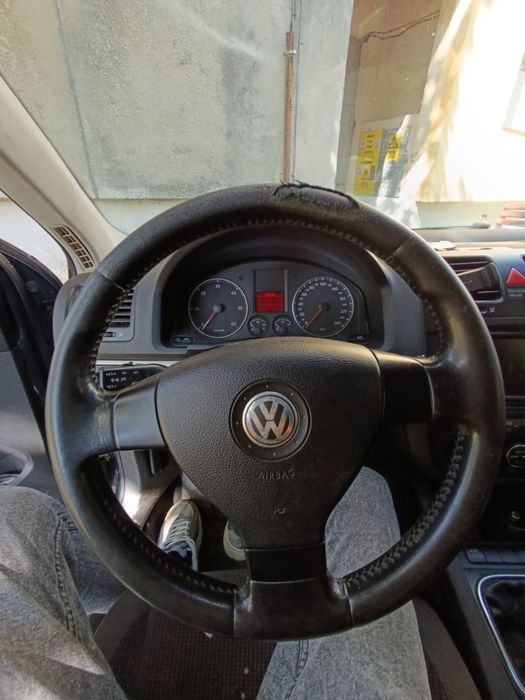 Vând Volskwagen Jetta 1.9 diesel