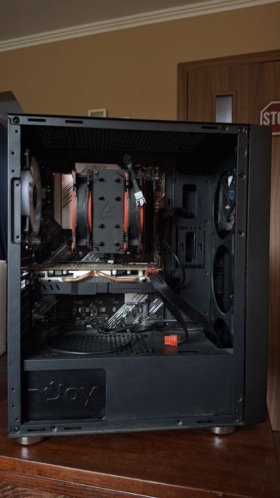 Gaming Pc radeon rx 580 8gb Vram, 16gb ram ddr4, ryzen 5 3600 4.2GHz