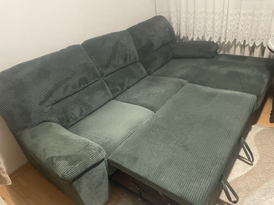 Ъглов диван с функция сън