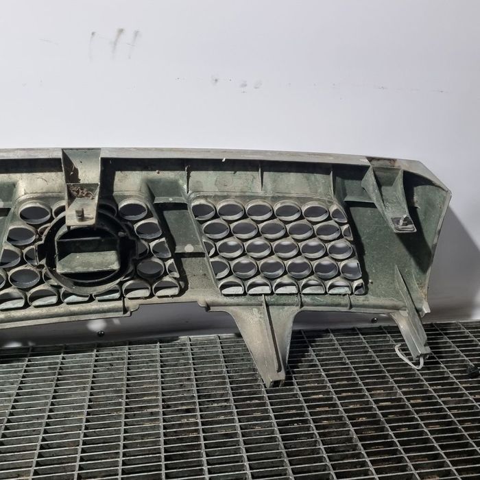 Grila fata Nissan Navara D22 1998 - 2004 (1423)