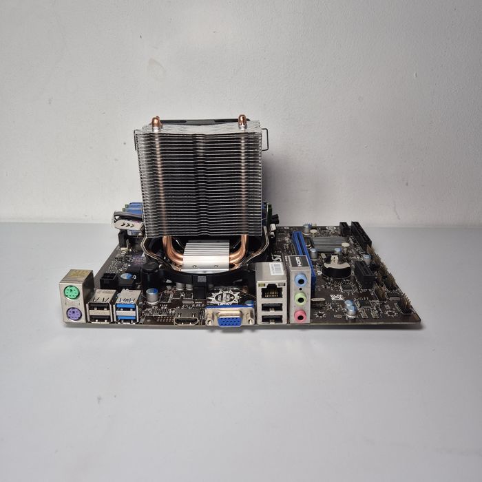 Kit PC i5 4460 + MSI H81M-E33 + 4GB RAM + cooler nou