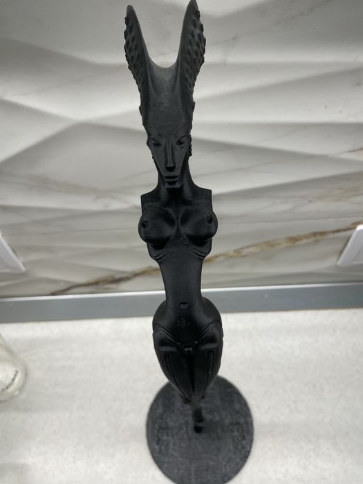 Statuie 3D printed inspirata de HR Giger 47cm