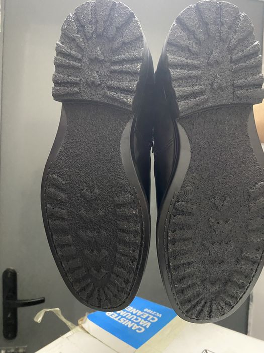 Продам мужские зимние ботинки