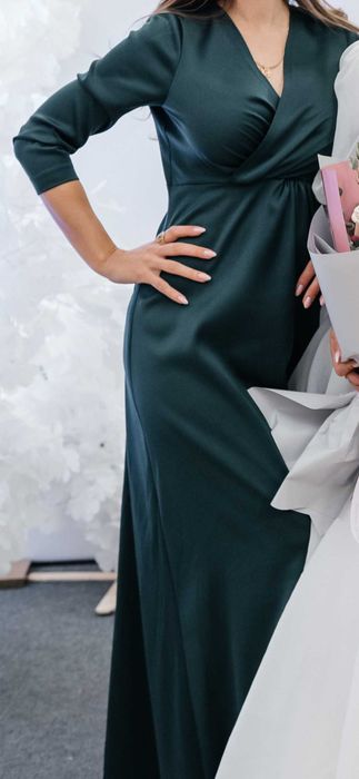 Продам платье вечернее.