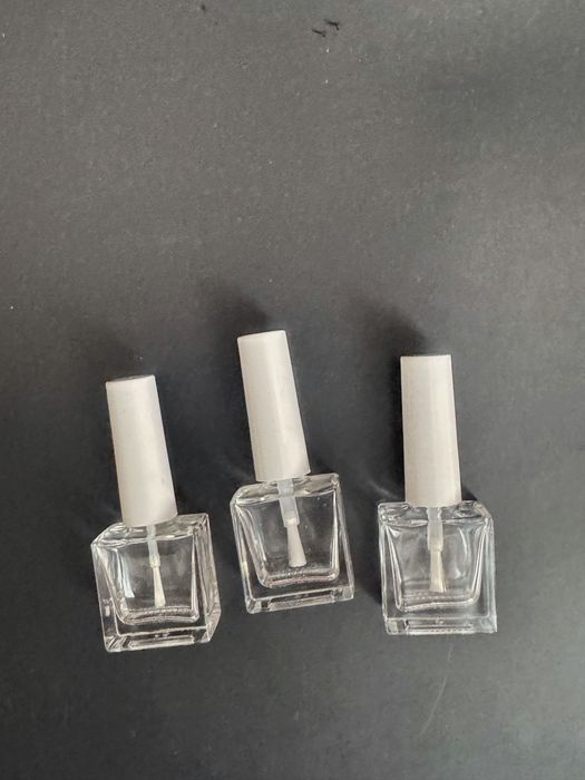 Stoc de sticlute noi de 740 de bucati, 5 ml