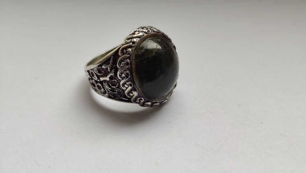 Серебряное кольцо с камнем ЛАБРАДОРИТ