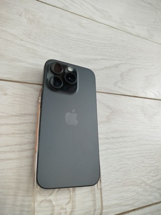 iPhone 15 pro 256гб