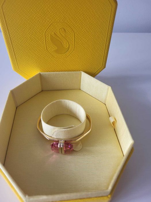 Оригинални Гривни Swarovski