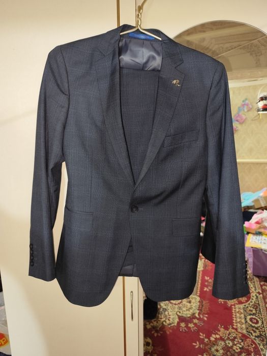 Продам костюм двойка