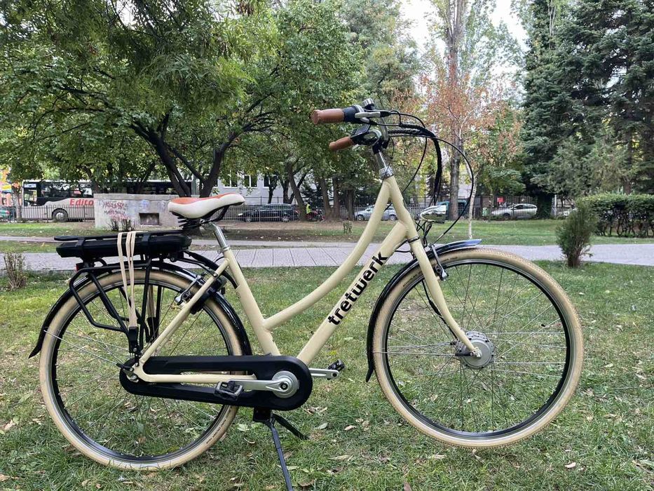 Нов 28 цола електрически алуминиев велосипед с 7 скорости чисто нов