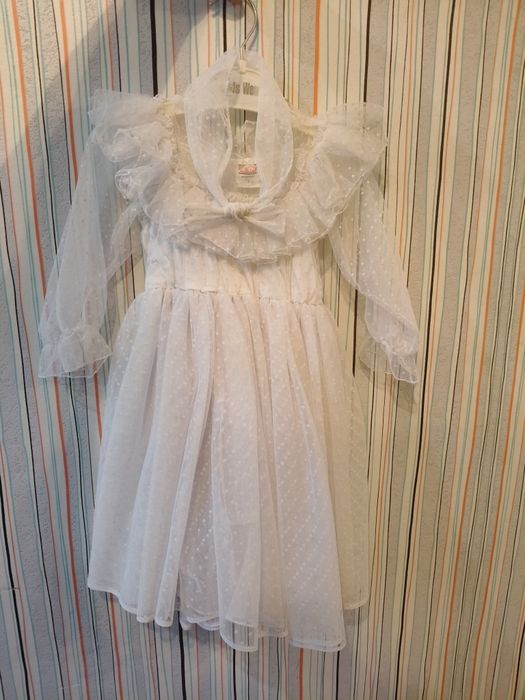 Продам платья для девочки 1 год