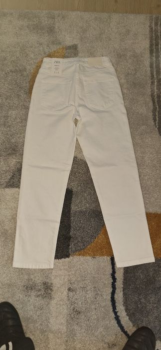 Нови дънки Zara.