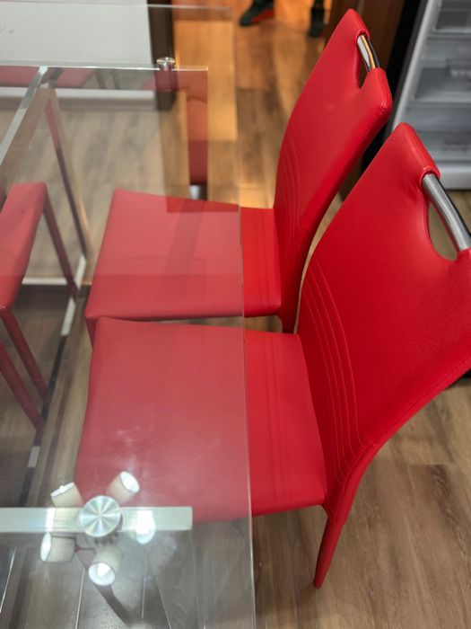 Masa sticla cu scaune