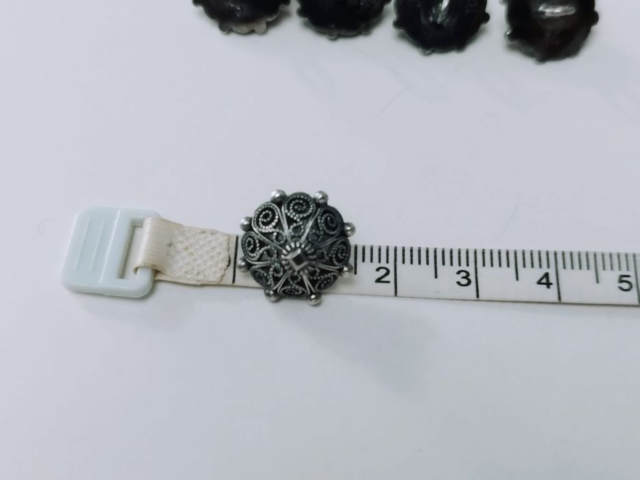 Vechi set de cinci nasturi pentru camasa, in filigran, din argint 830, Germania, TO