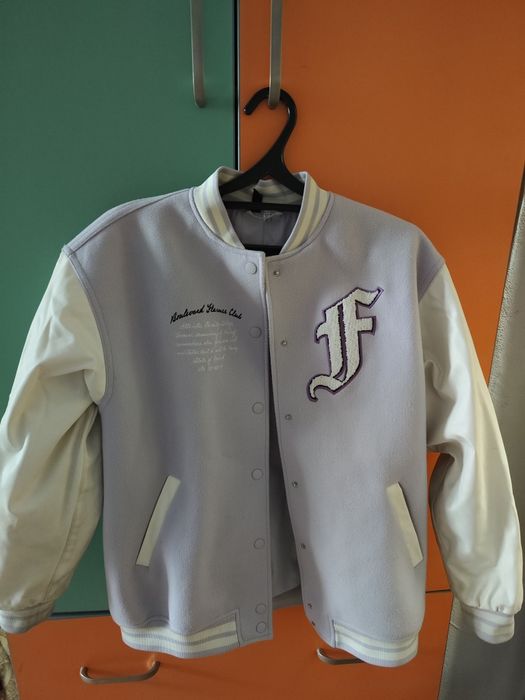 Сиреневый бомбер для девочки