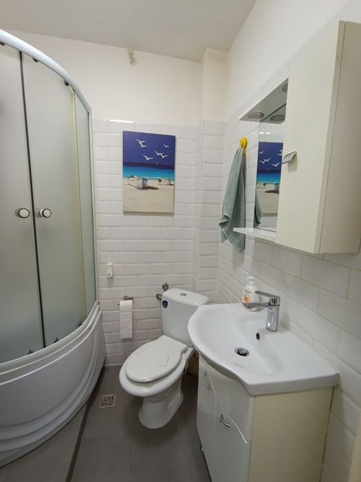 Garsonieră de închiriat – zonă excelentă Timpuri Noi / Tineretului