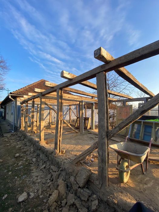 Vând lemn de stejar