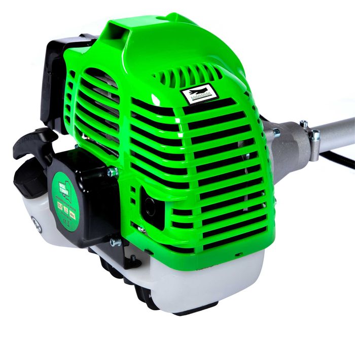 Motocositoare pe benzina 3.4 CP cu 3 accesorii si pornire rapida.