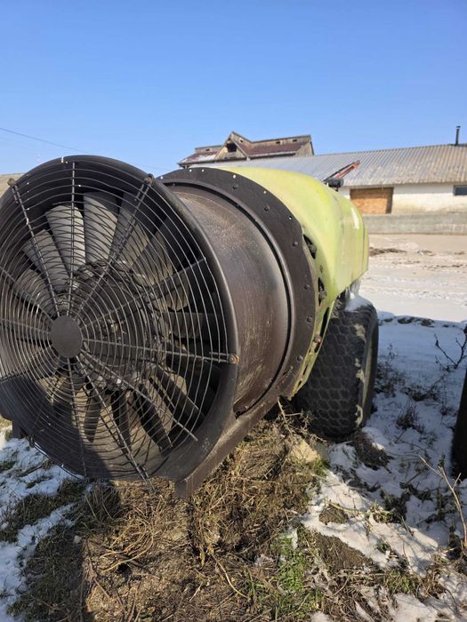 Pompa de stropit Atomizor tractat pentru vie/livada