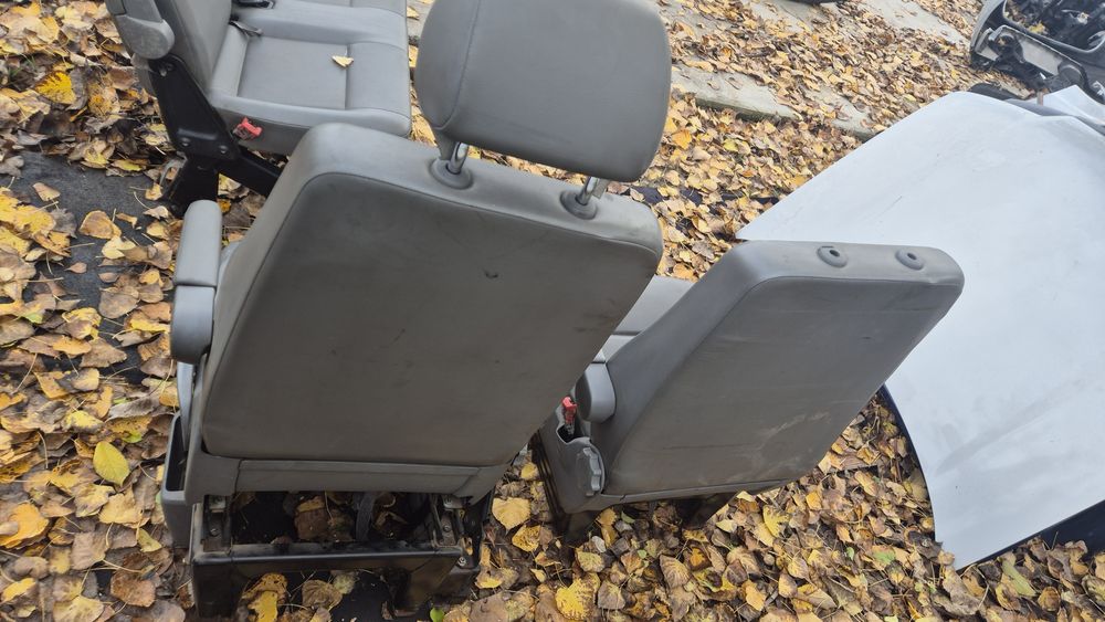 Оригинални Предни и Задни Седалки за VW Транспортер Т5 2003- 2008г