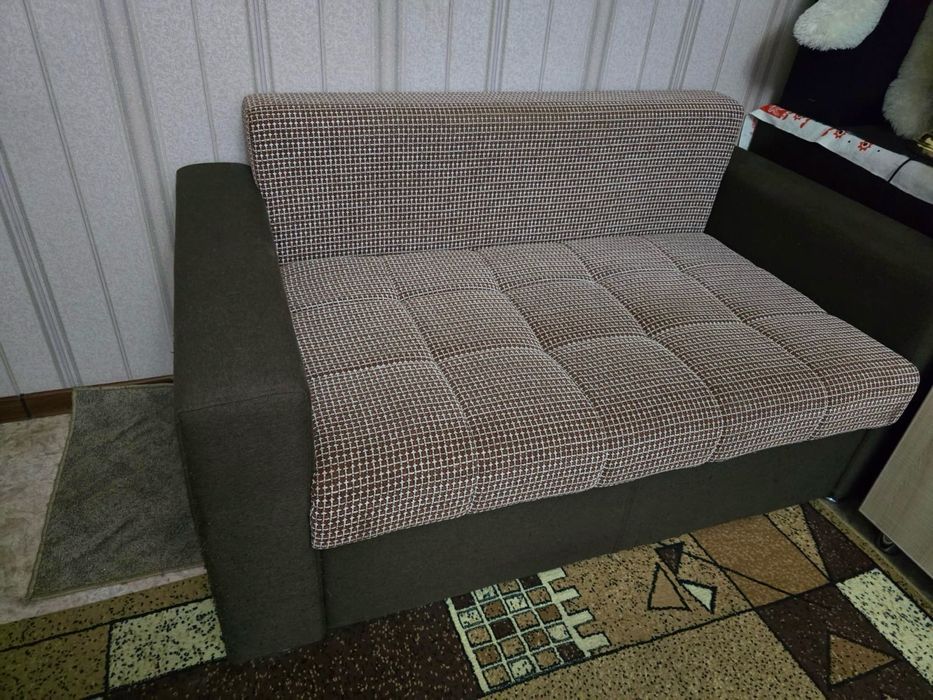 Продам выкатной диван