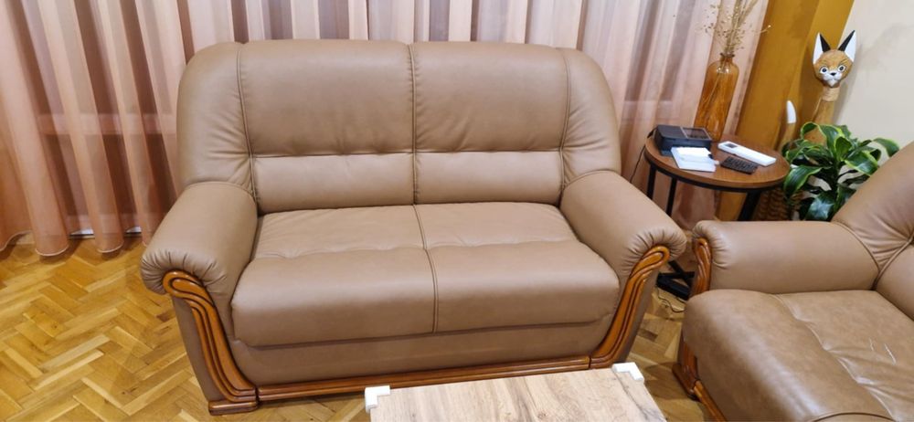 Продавам секция