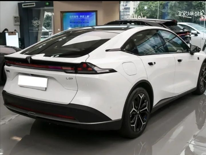 Deepal L07 | 550Max Huawei Gankun Intelligent Driving ADS SE Version