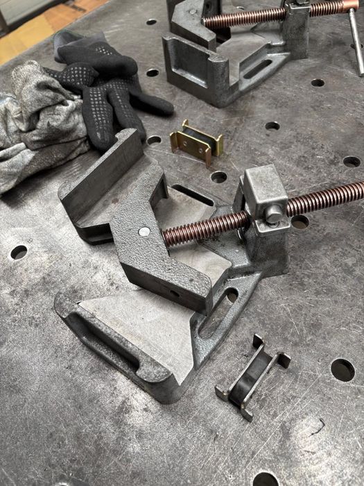 Set 4 menghine profesionale pentru sudură – Strong Hand Tools