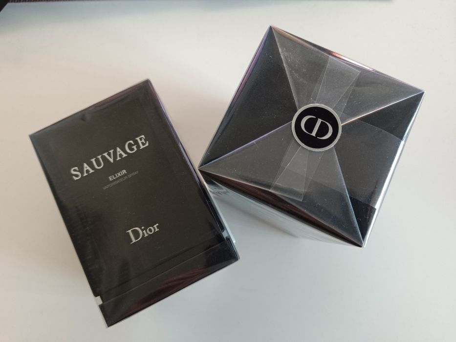 Продавам мъжки  парфюм Sausage Elixir Dior 2х  60ml