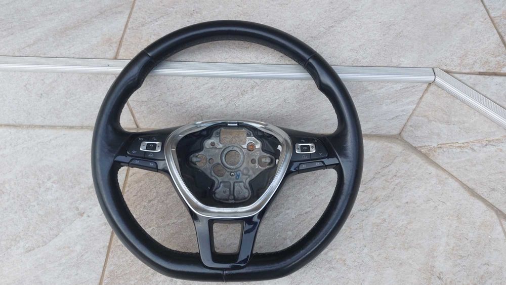 Volan piele cu comenzi volkswagen Golf 7 / touran / passat din 2018