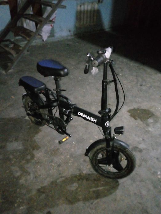 Electron skuter velik