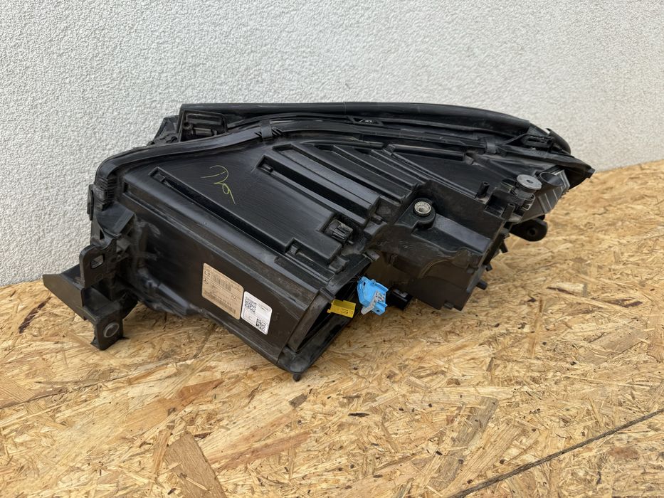 Far dreapta Mercedes GLE W166 W292 Full LED ILS Original Europa