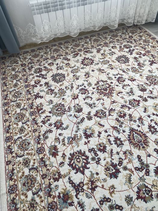 Щелковый ковёр 200х300