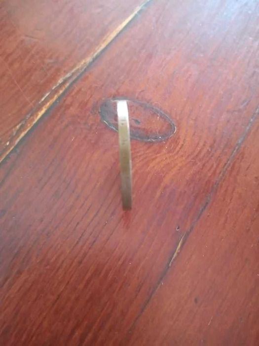 Продавам стари монети