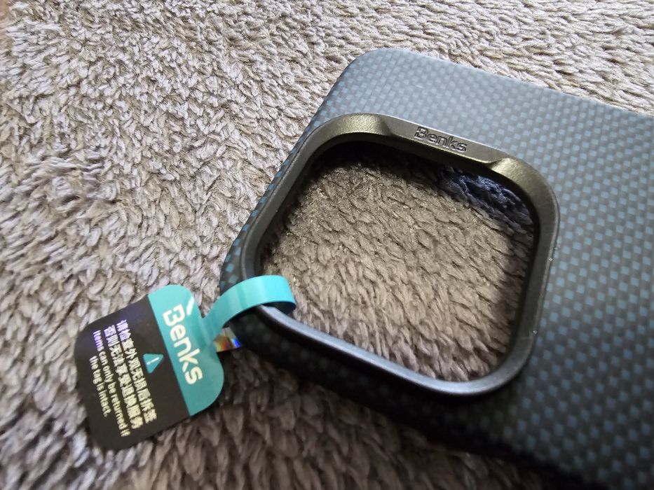 Husa Benks Kevlar iphone 15 PRO