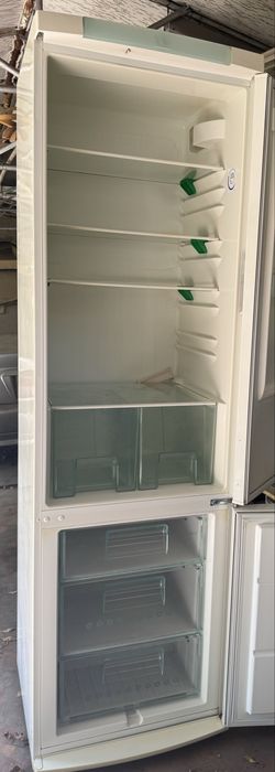 Холодильник Electrolux