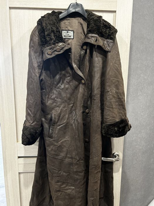 Продам пальто кожаное и драповое