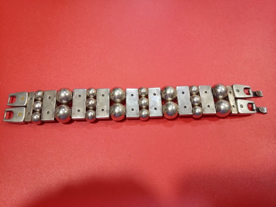 Сребърна Гривна с Дебело Сребърно Покритие 163,4 гр.