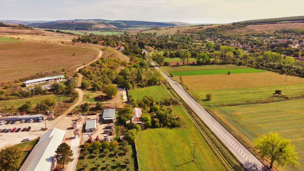 Продава се Промишлена сграда в с. Ушинци, Област Разград - 600 кв.м за 255 €/кв.м - Снимка #7