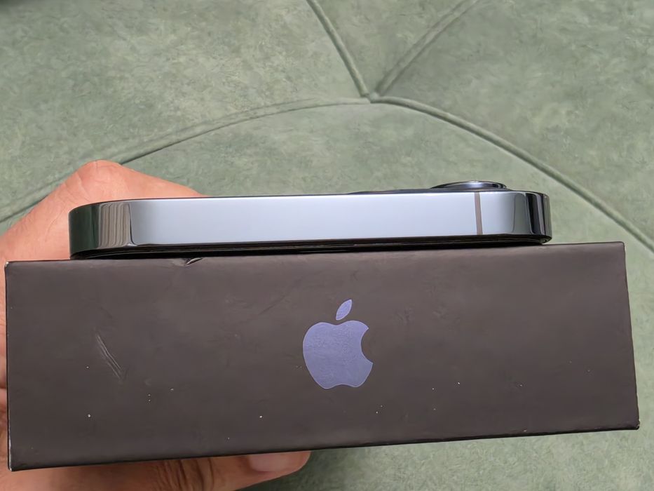 как новый iPhone 12 Pro Max 128гб