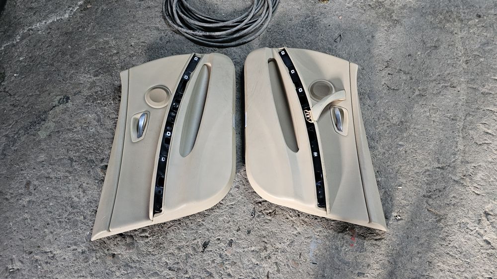 Предни кори за бмв е90 е91 bmw e90 e91 kori на вратите бежови