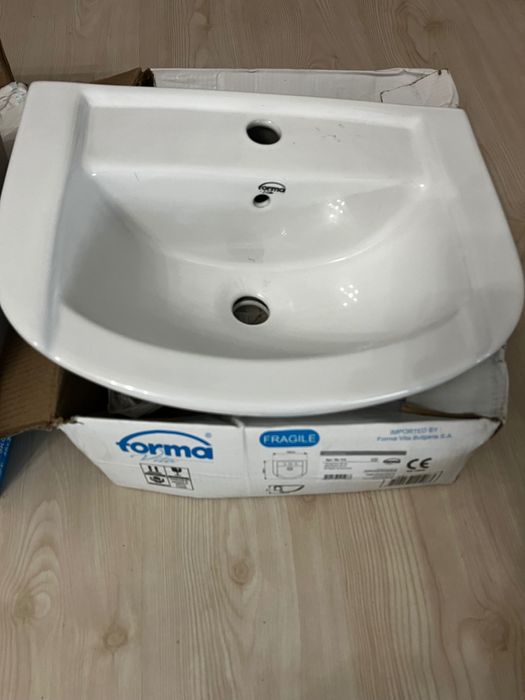 Мивки за баня и огледало за баня