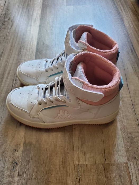 Детски зимни боти и ботуши