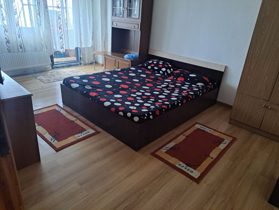 Inchiriez Apartament Targu Carbunesti
