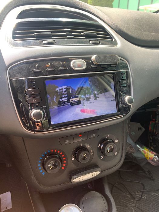 Navigatie Android Fiat Punto Linea WiFi Internet Waze YouTube