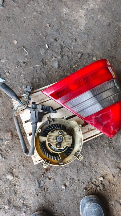 Продам запчасти на Мерседес