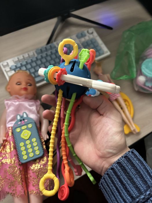 Отдам игрушки  даром