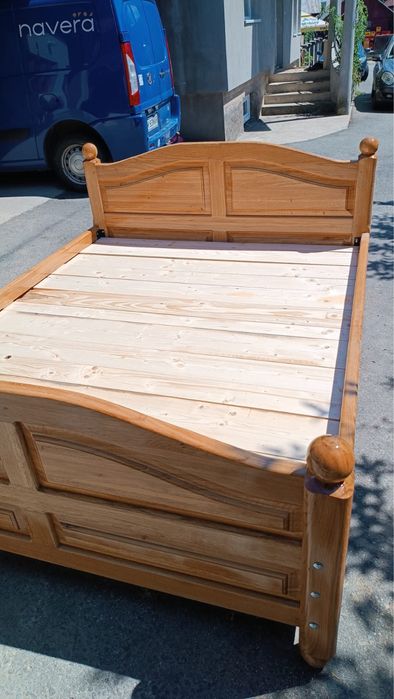 Pat lemn masiv esenta tare - 2 persoane